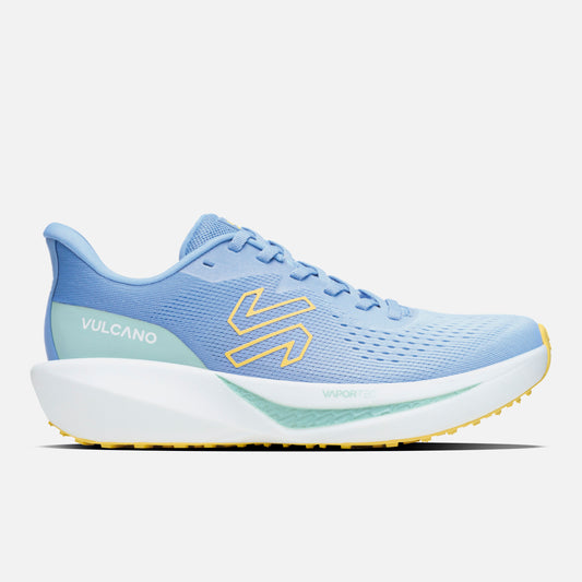 Zapatilla deportiva mujer Epicenter Celeste Vulcano con diseño aerodinámico, logo lateral y suela alta con tecnología VaporTec.