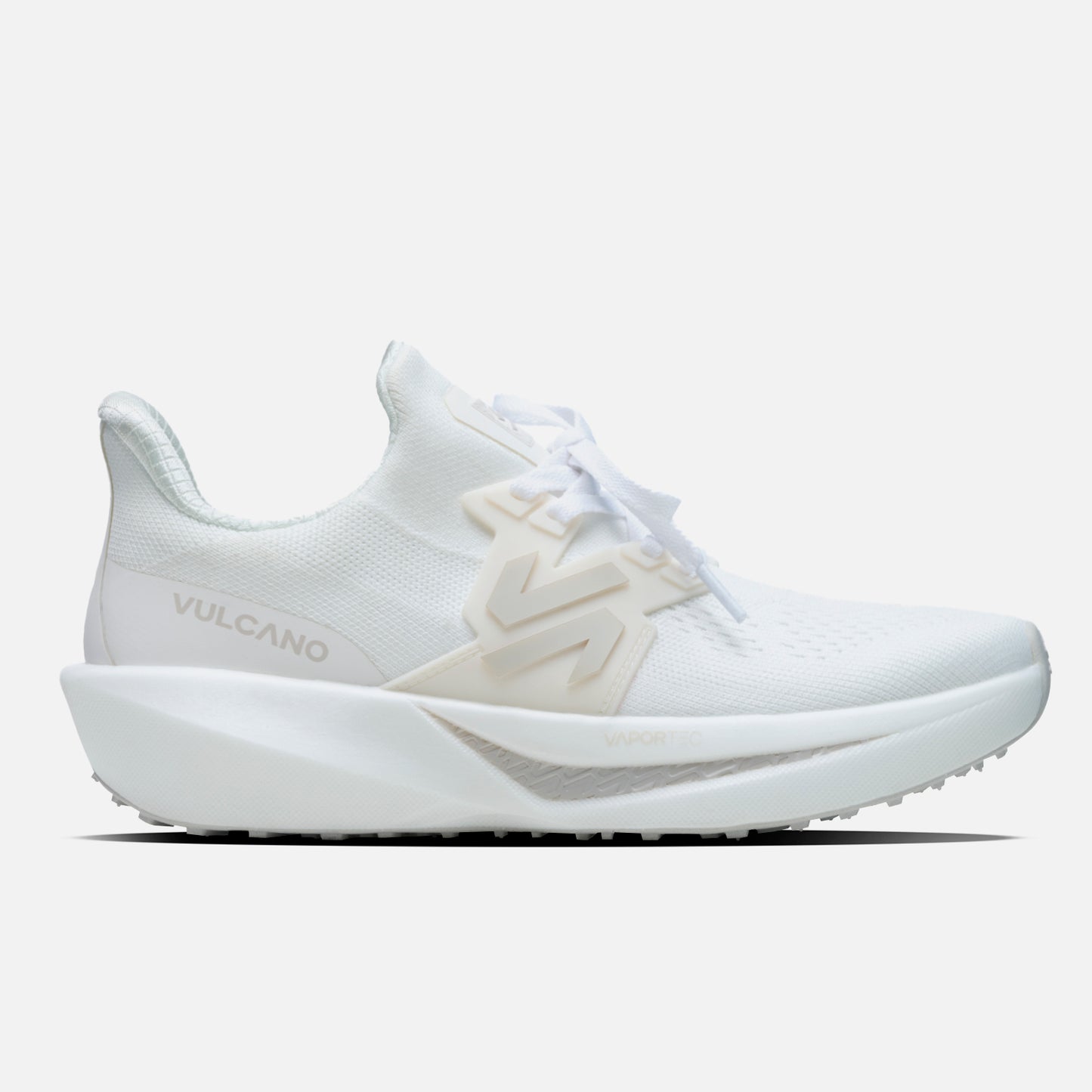 Zapatillas Mujer Magma Blanco Vulcano con diseño ergonómico y suela VaporTec, ideales para running y uso diario en invierno 2025.