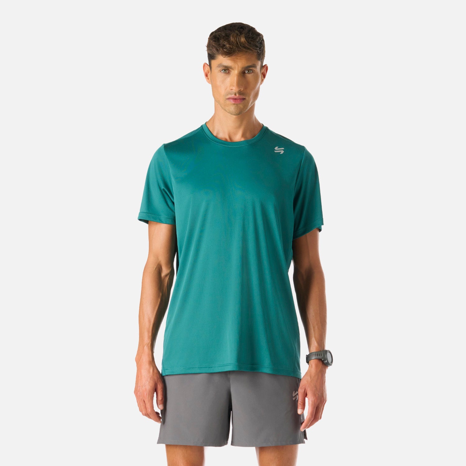 Polera Hombre Tempo Advanced T-Shirt Petroleo Vulcano con tecnología Q-Dry, vista frontal completa. Ideal para entrenamiento de alta intensidad.