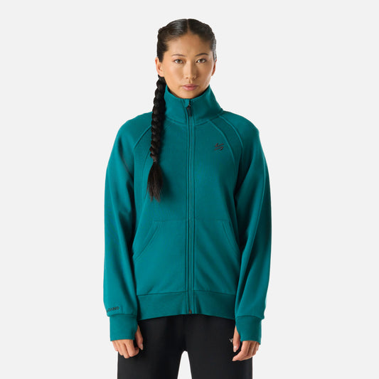 Polerón Mujer Cool Down Full Zip Sweatshirt Petroleo Vulcano con cierre completo, cuello alto y bolsillos frontales, ideal para invierno y estilo casual.