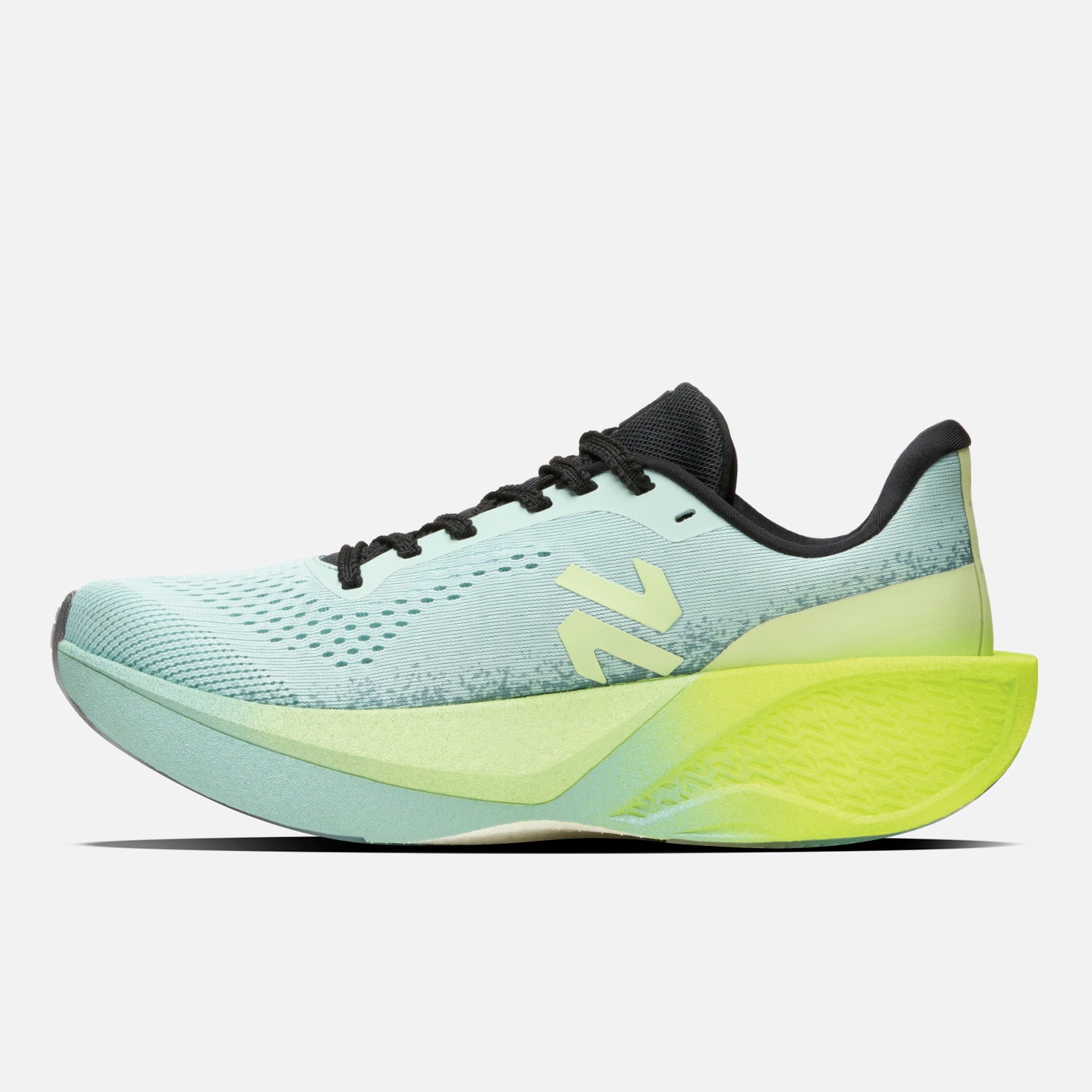 Zapatillas Mujer Nazca Jade / Verde Claro Vulcano con diseño aerodinámico, suela gruesa RebounTec y plantilla Ortholite Hybrid para running de alto rendimiento.