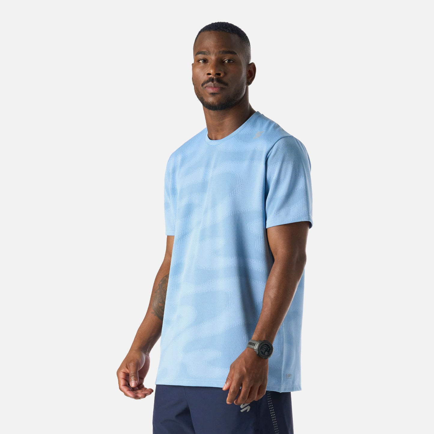 Polera Hombre Built To Move Pro T-Shirt Celeste Vulcano