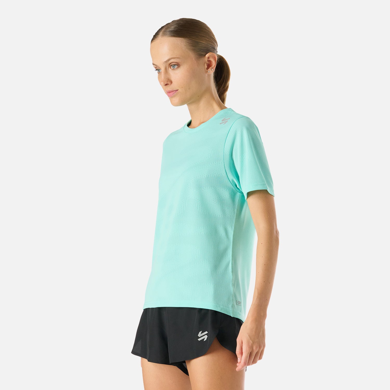 Polera deportiva Jade para mujer Built To Move de Vulcano, con ajuste cómodo y ventilación lateral. Perfecta para running y training.