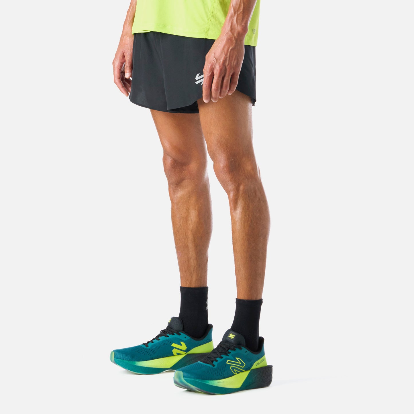 Shorts Hombre Built To Move 3" Shorts Negro Vulcano