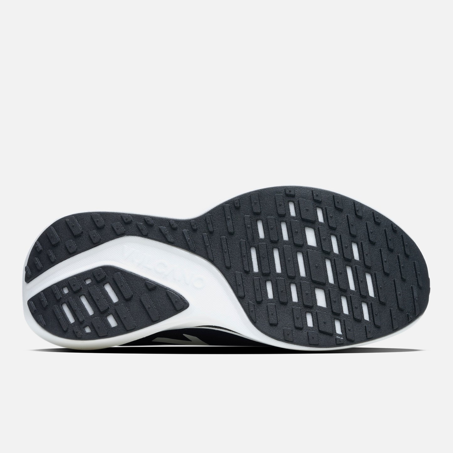 Vista inferior de las Zapatillas Mujer Epicenter Negro Vulcano mostrando su suela con patrón de tracción para mayor agarre.
