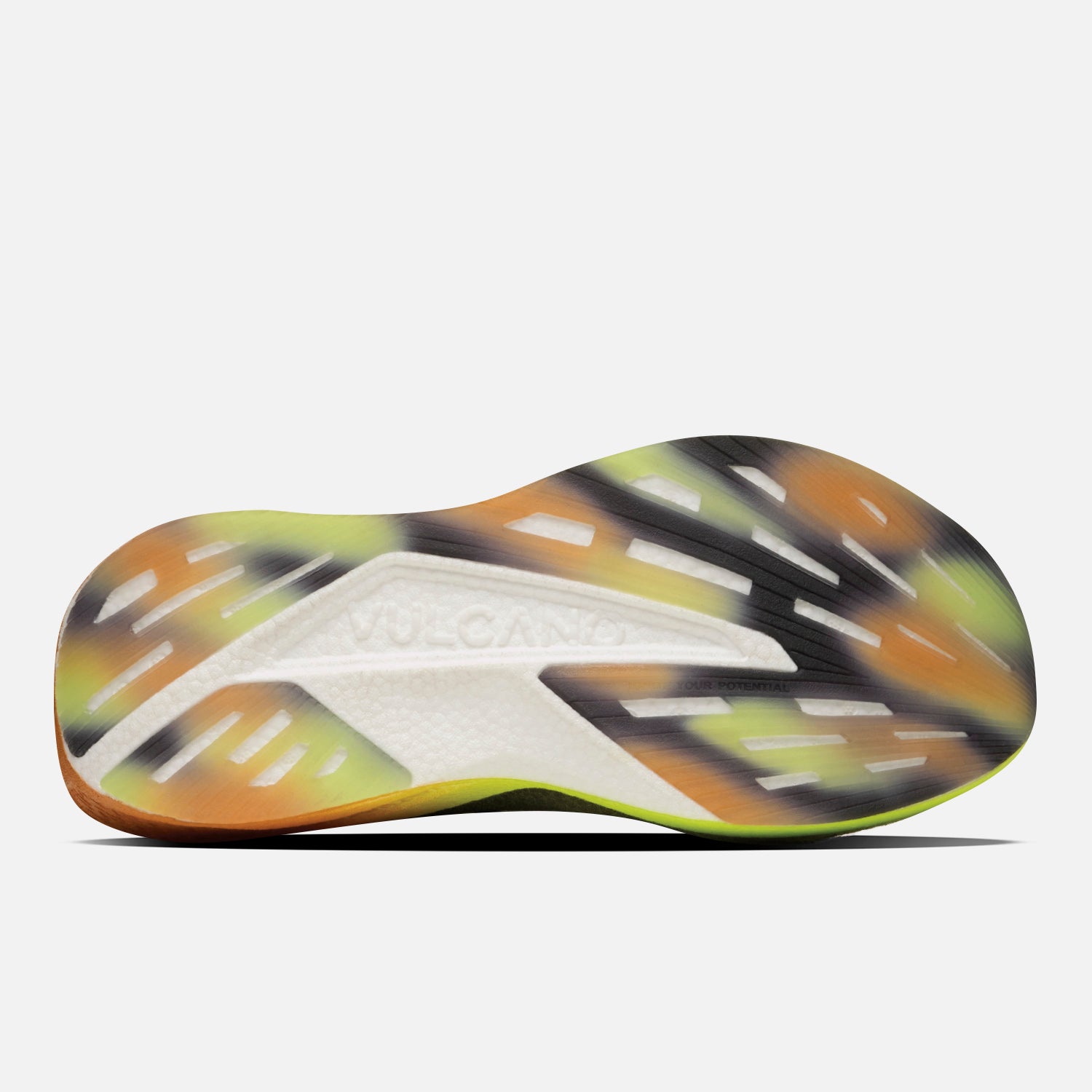 Suela inferior de las zapatillas Nazca Blanco/Naranjo Vulcano con diseño multicolor y grabado Vulcano, optimizada para tracción y velocidad.