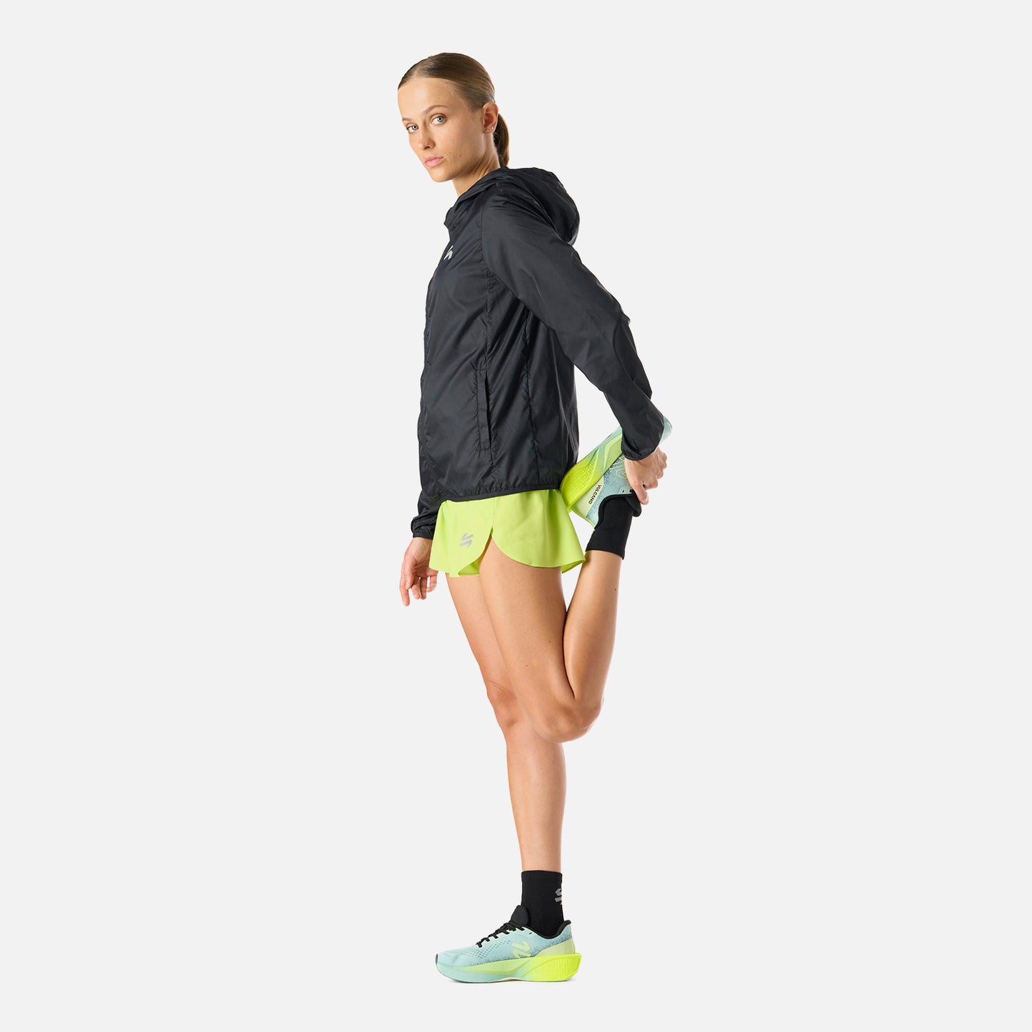 Chaqueta Mujer Built To Move Windbreaker Jacket Negro Vulcano