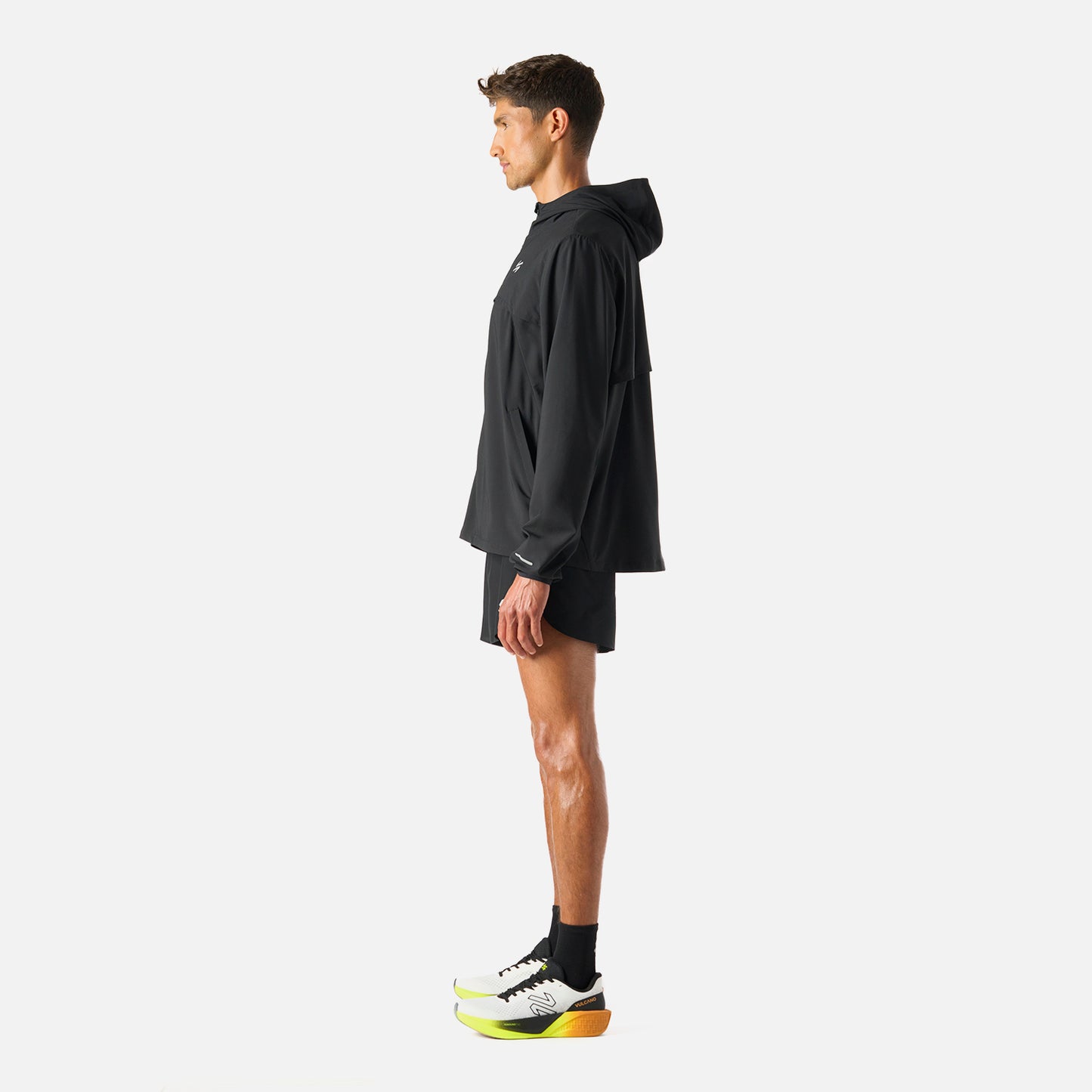 Chaqueta Hombre Built To Move Pro Windbreaker Jacket Negro Vulcano
