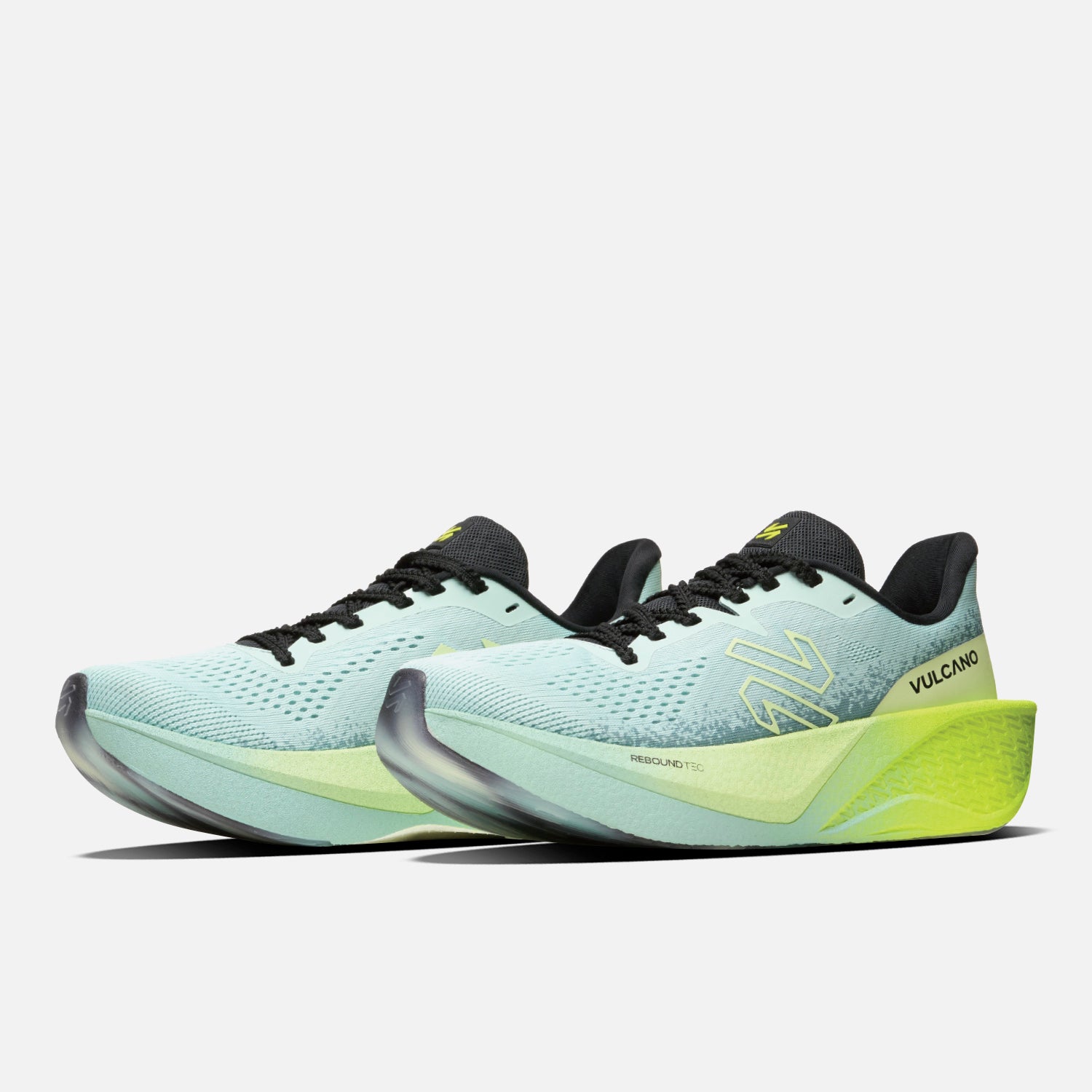 Zapatillas Mujer Nazca Jade / Verde Claro Vulcano con tecnología RebounTec y suela Ortholite Hybrid, ideales para running de alta velocidad.
