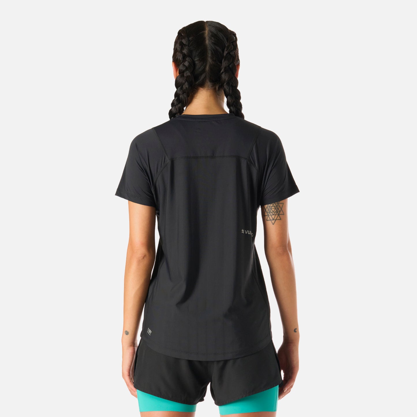 Polera Mujer Built To Move T-Shirt Negro Vulcano