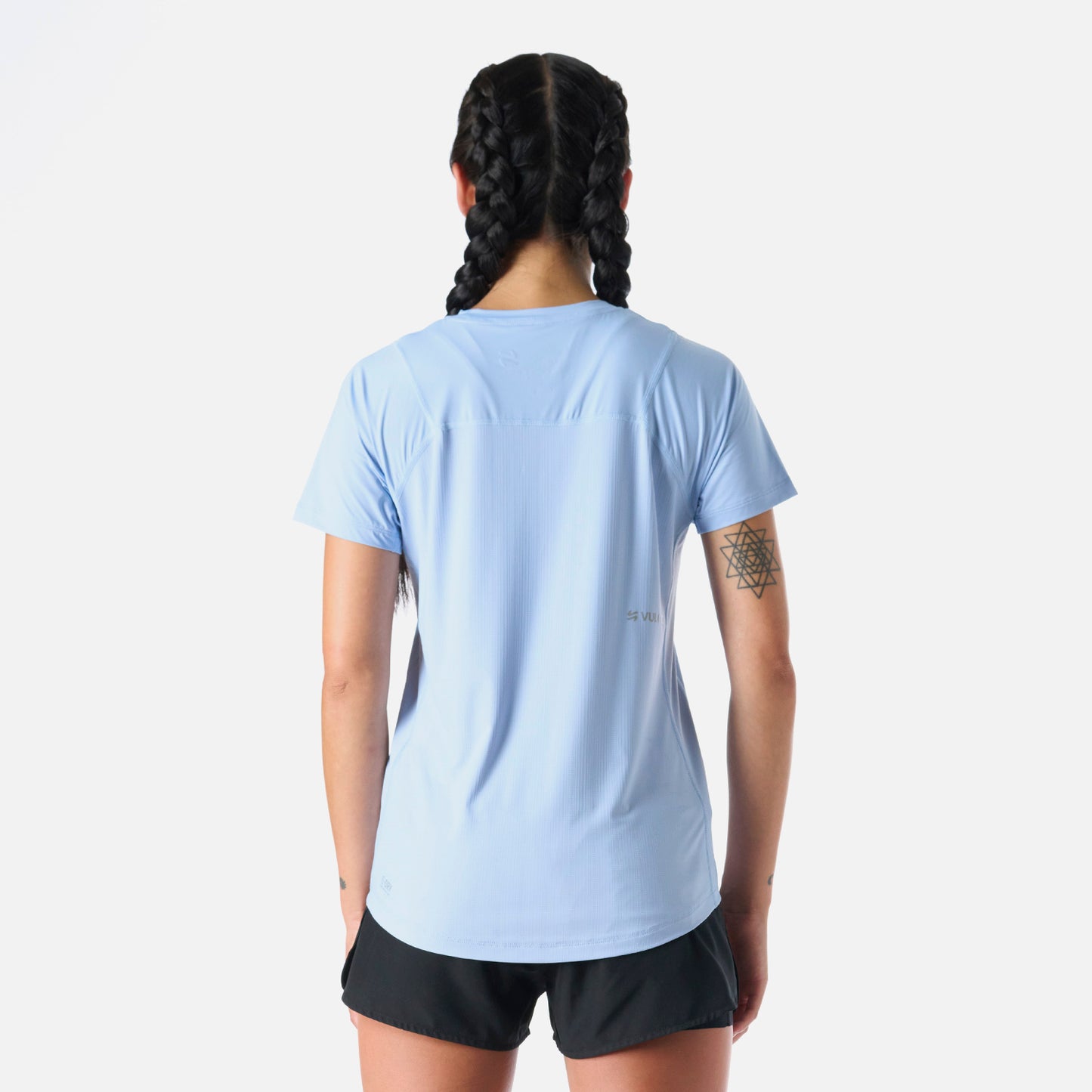 Polera Mujer Built To Move T-Shirt Celeste Vulcano