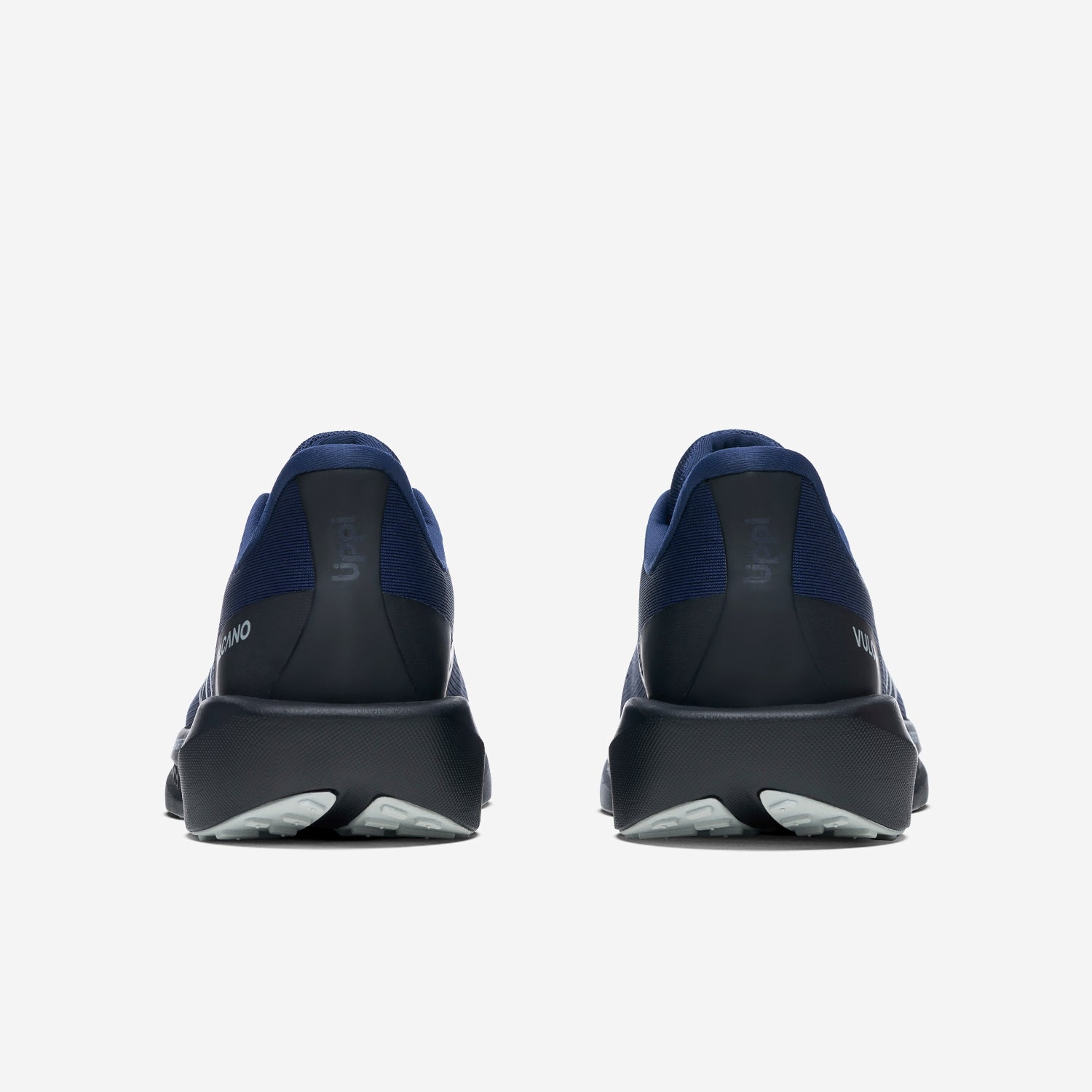 Vista trasera de las Zapatillas Hombre Epicenter B-Dry Azul Marino Vulcano mostrando talón reforzado y diseño anatómico para mayor estabilidad al correr.