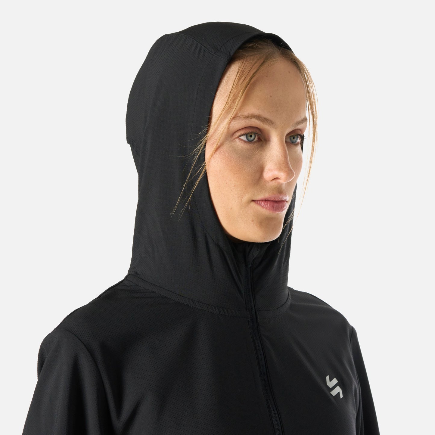 Chaqueta Mujer Built To Move Pro Windbreaker Jacket Negro Vulcano