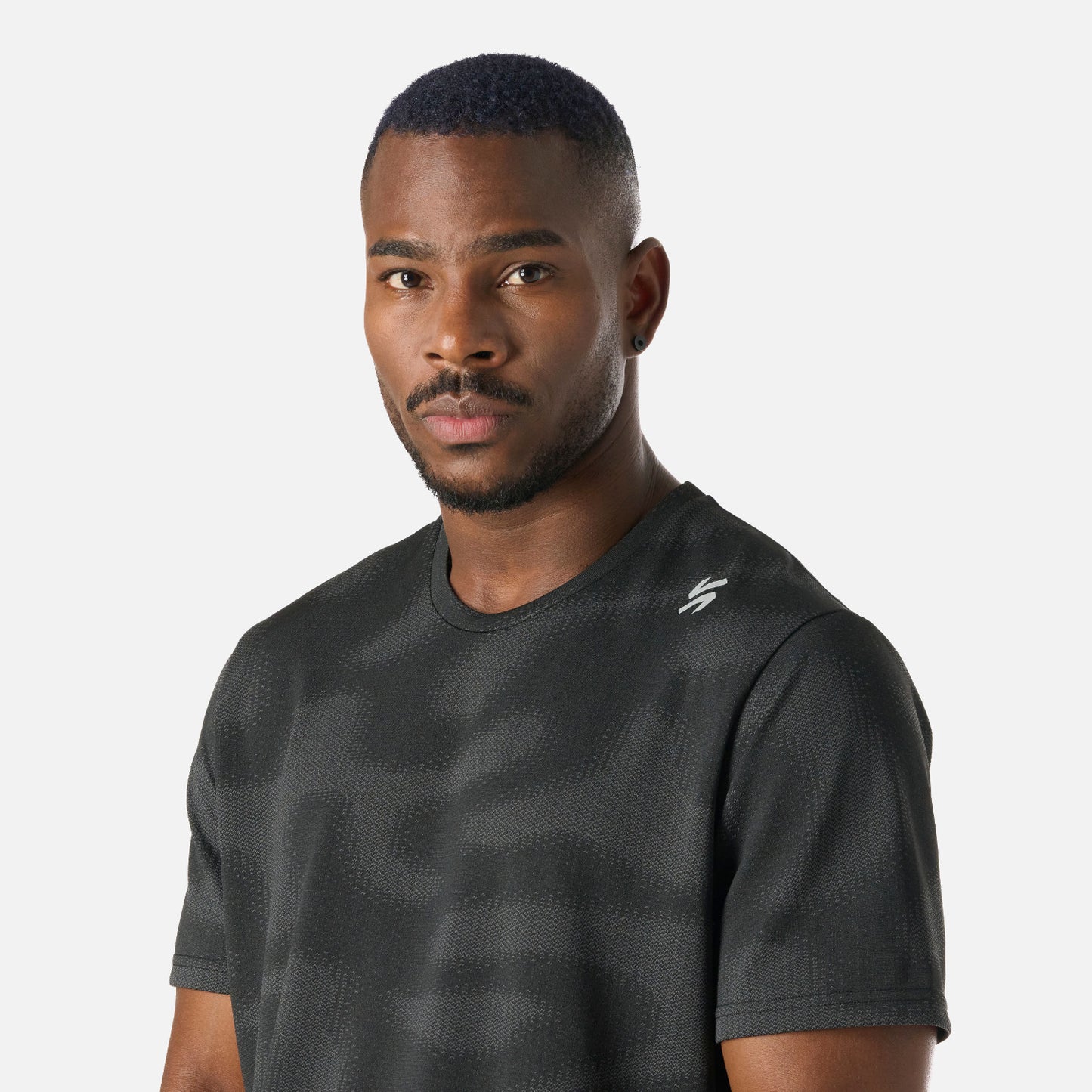 Polera Hombre Built To Move Pro T-Shirt Negro Vulcano