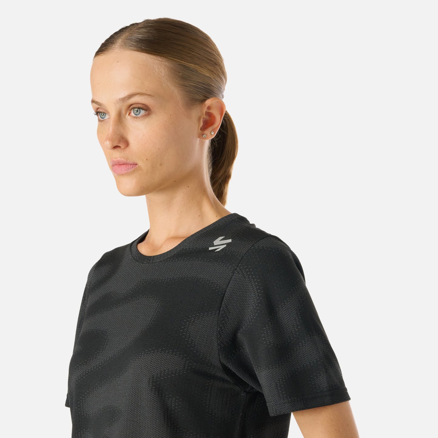 Polera Mujer Built To Move Pro T-Shirt Negro Vulcano