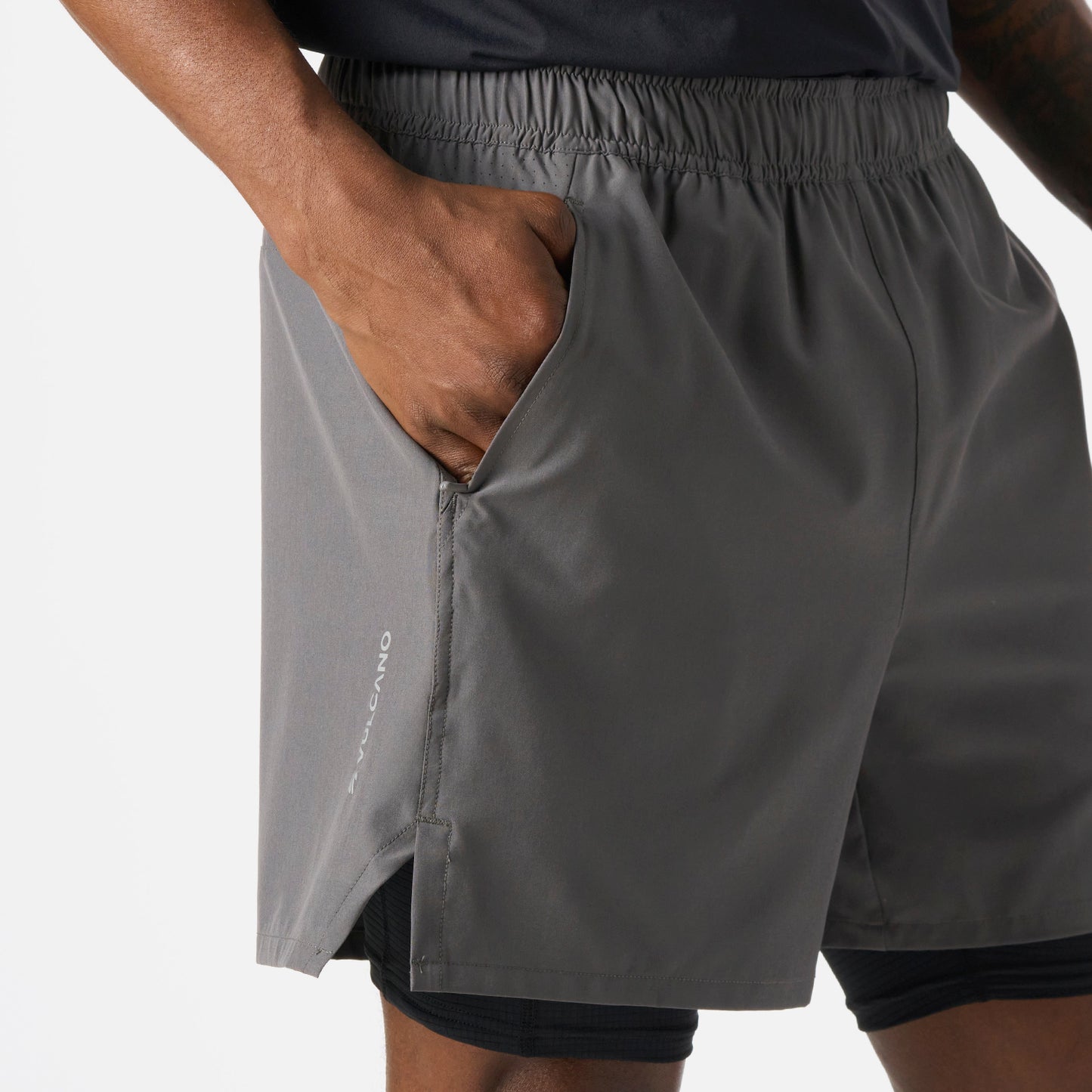 Shorts Hombre Built To Move 2-in-1 5" Shorts Gris Medio Vulcano
