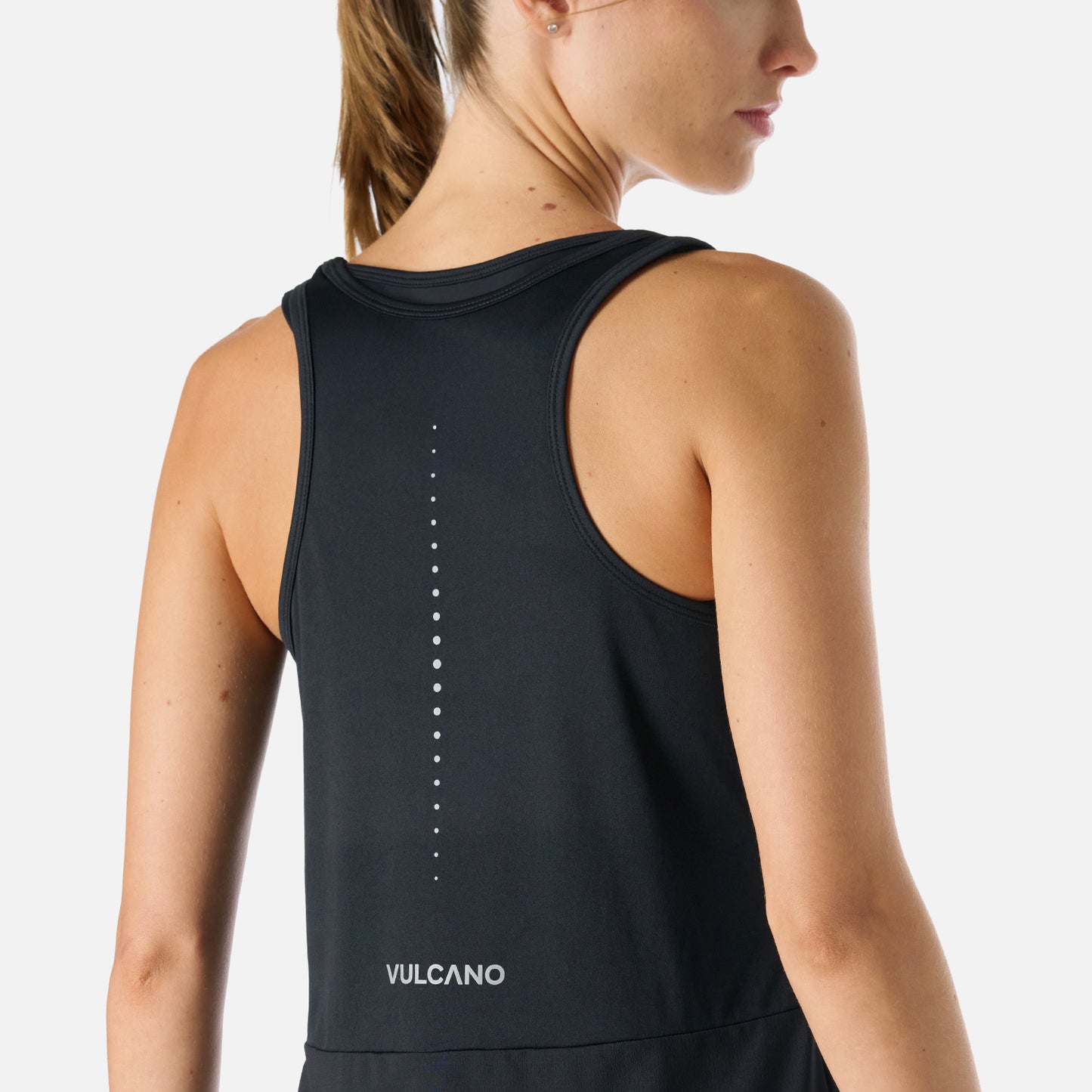 Polera Mujer Built To Move Tank Top Negro Vulcano