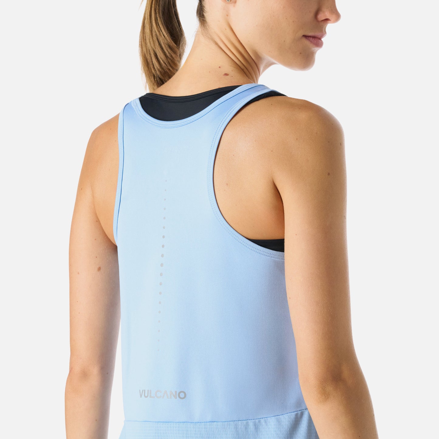 Polera Mujer Built To Move Tank Top Celeste Vulcano