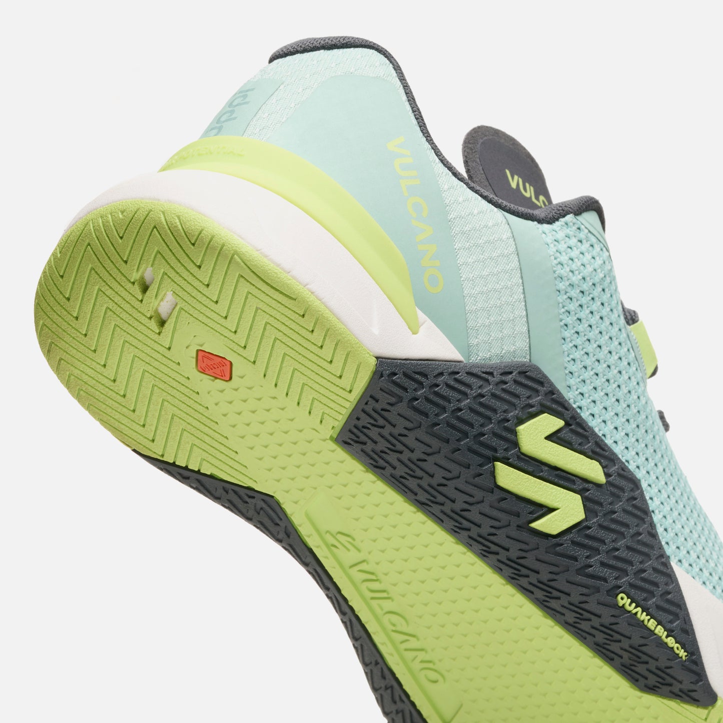 Zapatillas Mujer No Gravity Jade Vulcano con suela Forcegrip y tecnología QuakeBlock, ideales para entrenamiento de fuerza y estabilidad.