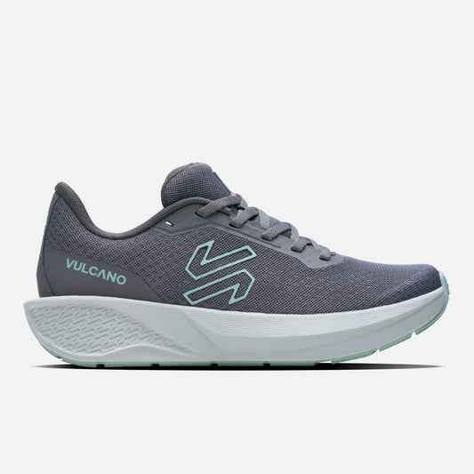 Zapatillas Mujer Seismic Gris Vulcano con diseño ergonómico, logo lateral y suela acolchada para running y uso diario.