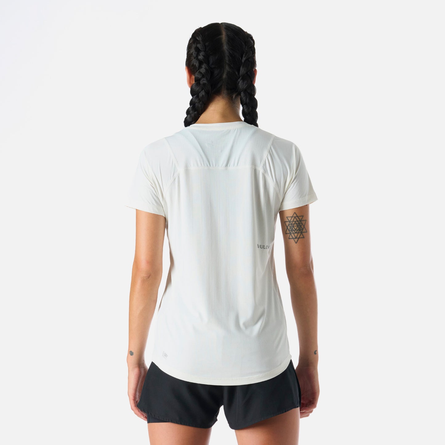 Polera Mujer Built To Move T-Shirt Blanco Vulcano
