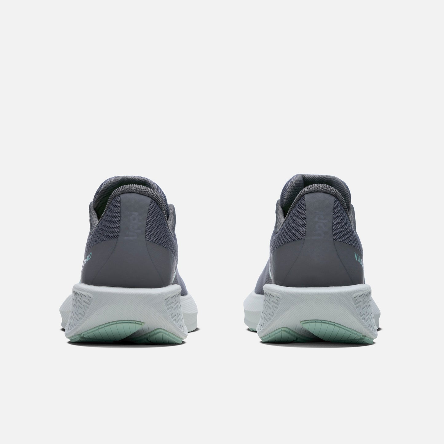 Vista trasera de las Zapatillas Mujer Seismic Gris Vulcano mostrando talón reforzado y diseño ergonómico para mayor soporte.