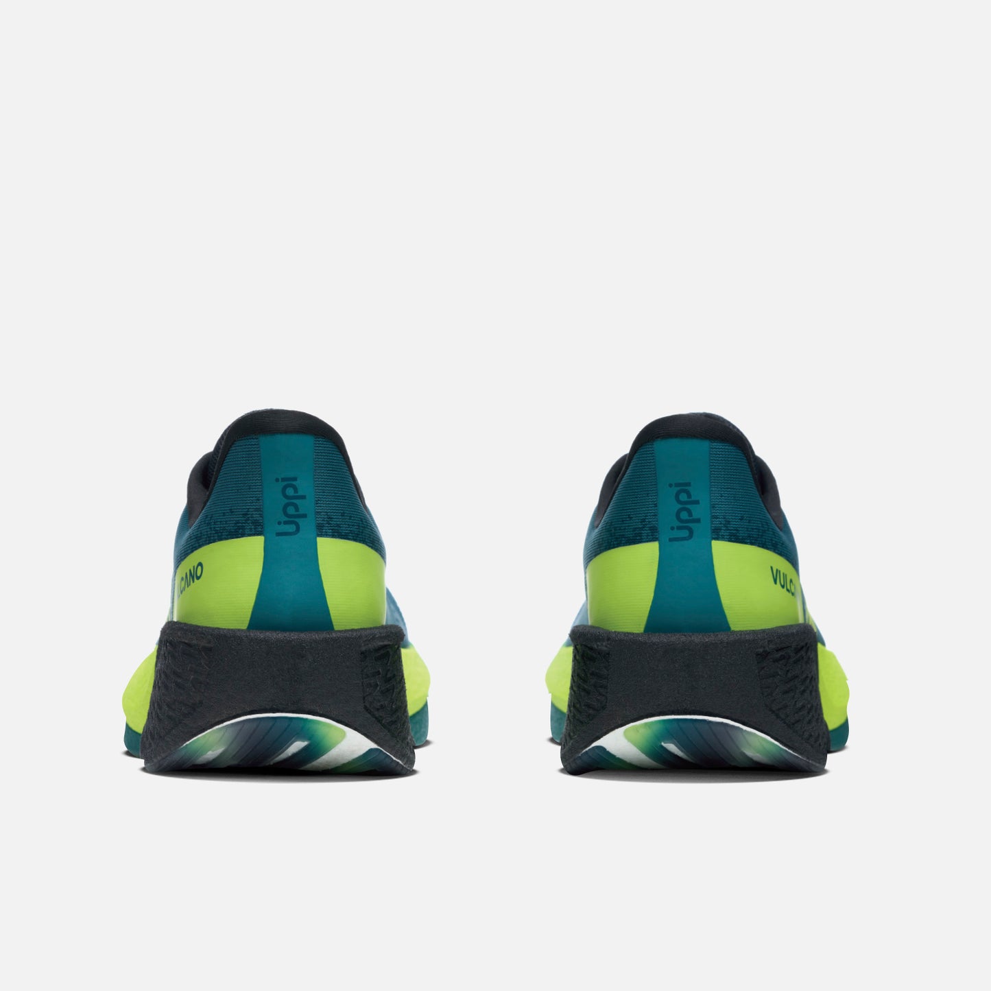 Vista trasera de las zapatillas Nazca Hombre Vulcano mostrando talón reforzado y diseño ergonómico para mayor estabilidad al correr.