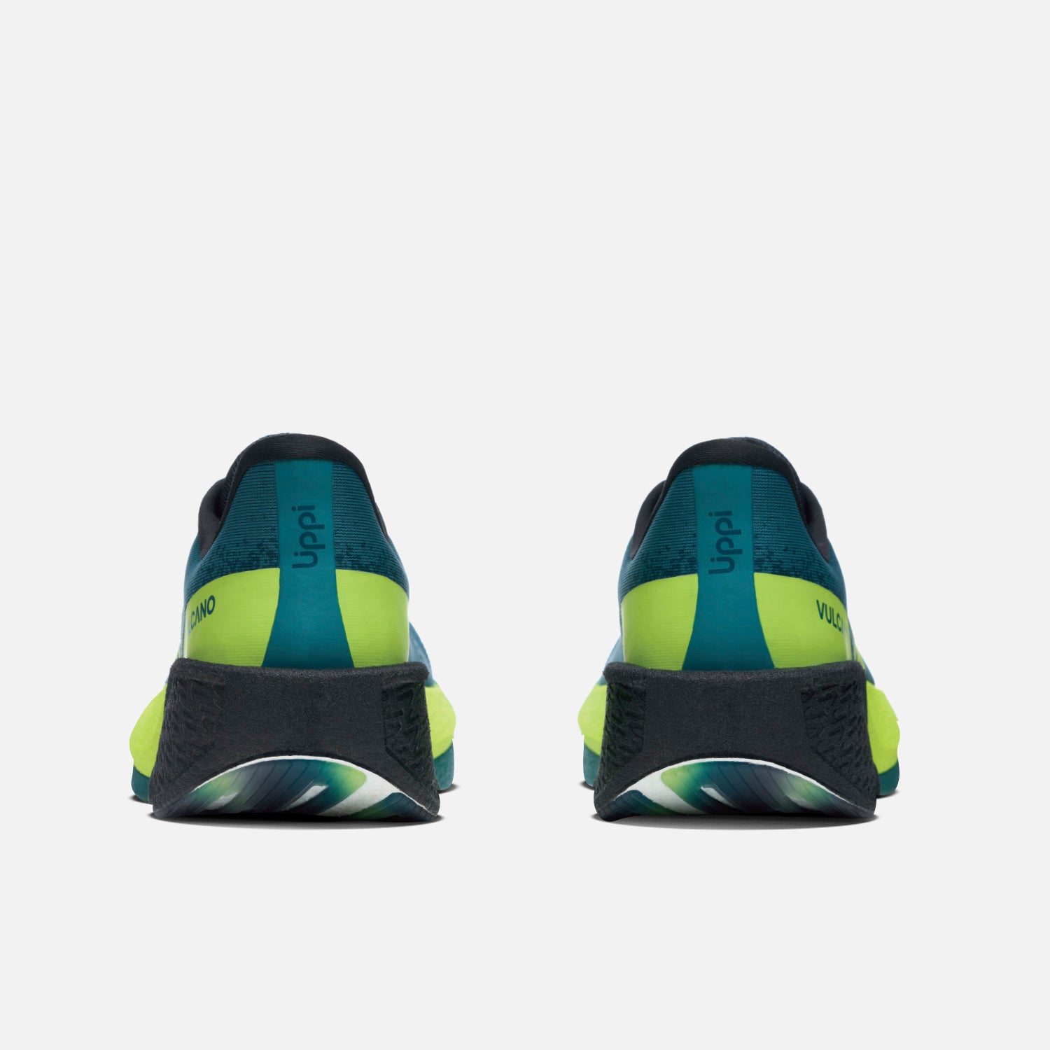 Vista trasera de las zapatillas Nazca Hombre Vulcano mostrando talón reforzado y diseño ergonómico para mayor estabilidad al correr.